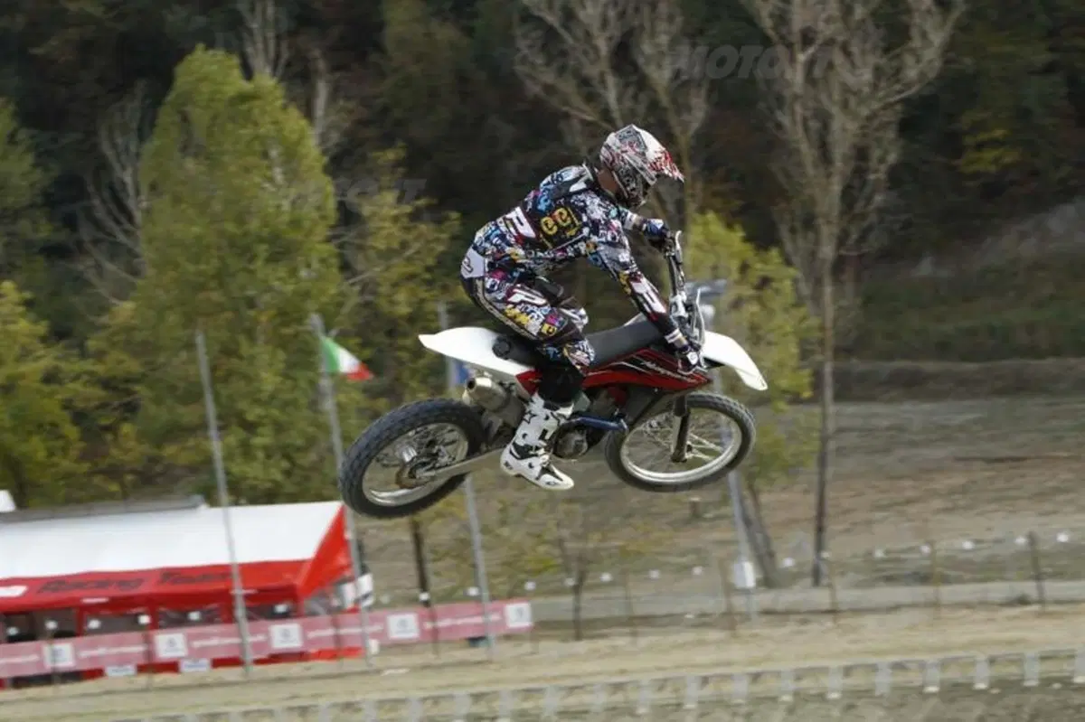 Husqvarna 2012 Cross-Enduro   (5)