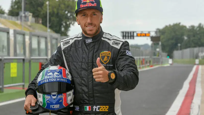 Tony Cairoli al Lamborghini Super Trofeo 2019: "Quando finir&ograve; con le moto magari..."