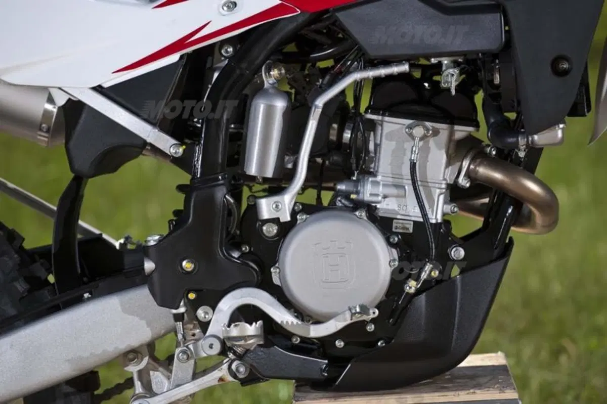 Husqvarna 2012 Cross-Enduro   (24)