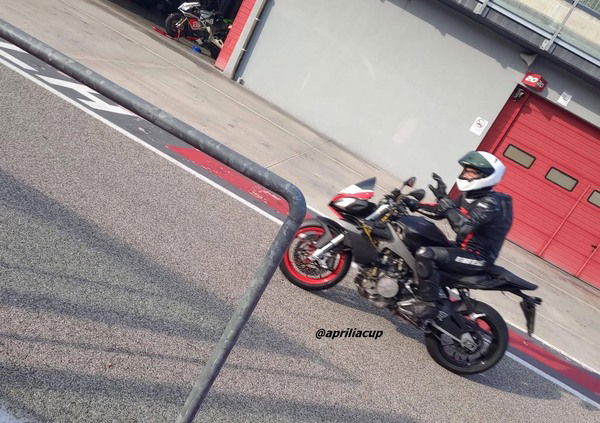 Aprilia: in arrivo anche una Tuono 660