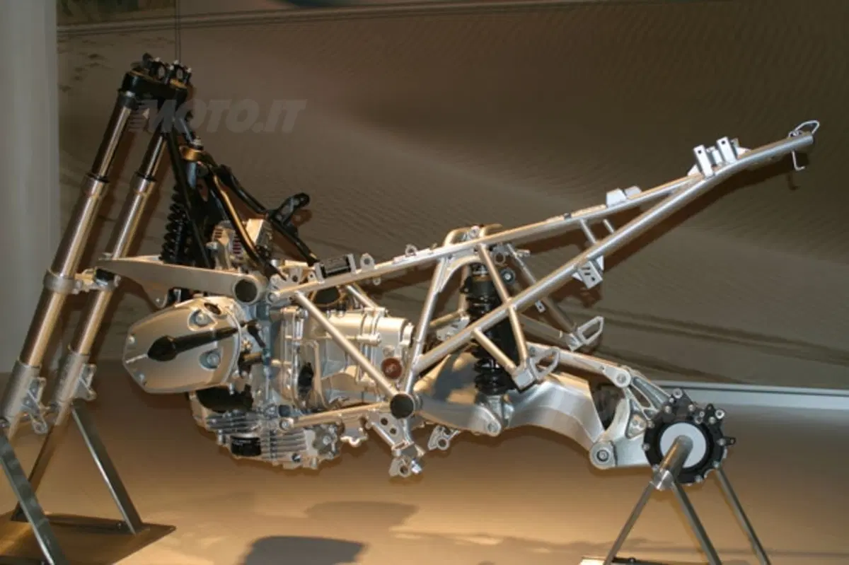 Massimo Clarke: "La storia dei motori portanti" (3)
