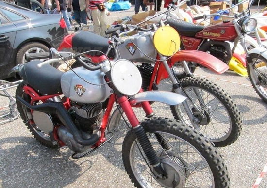 A Novegro la Mostra-scambio di auto, moto, ciclo d'epoca