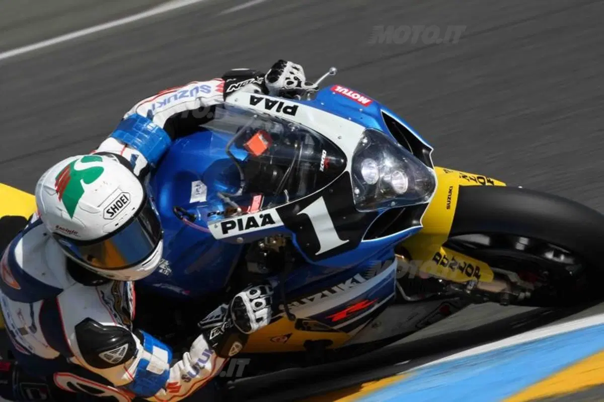 Il Suzuki Endurance Racing Team si aggiudica il mondiale Endurance 2011 (4)