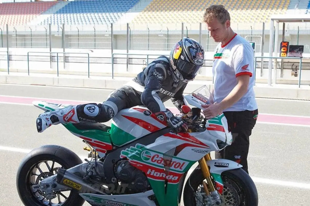 Il team Alstare lascia la Superbike e cessa la propria attività (4)