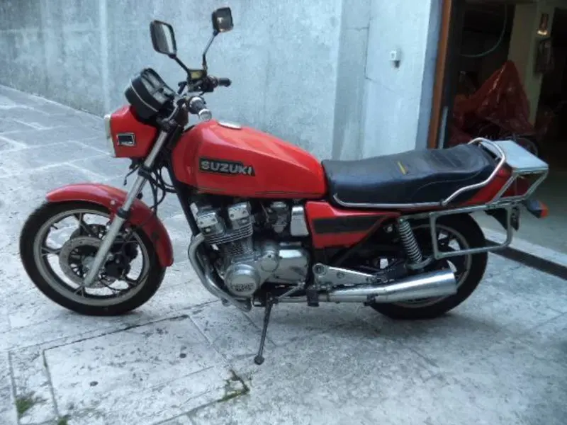 Suzuki GSX 750 (5)