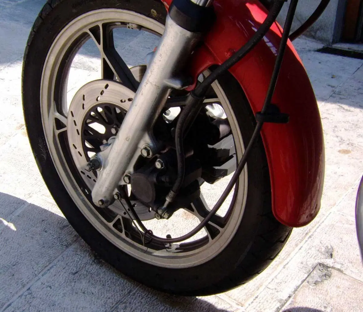 Suzuki GSX 750 (12)