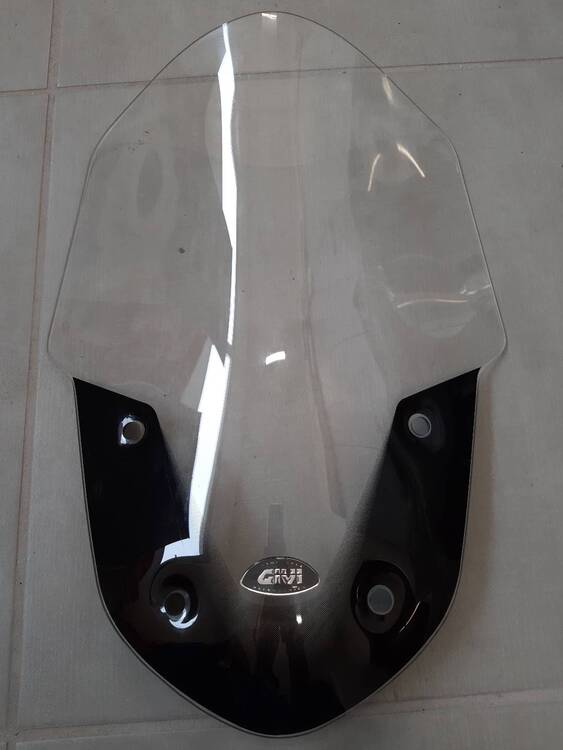 PARABREZZA GILERA GP 800 2008 Givi