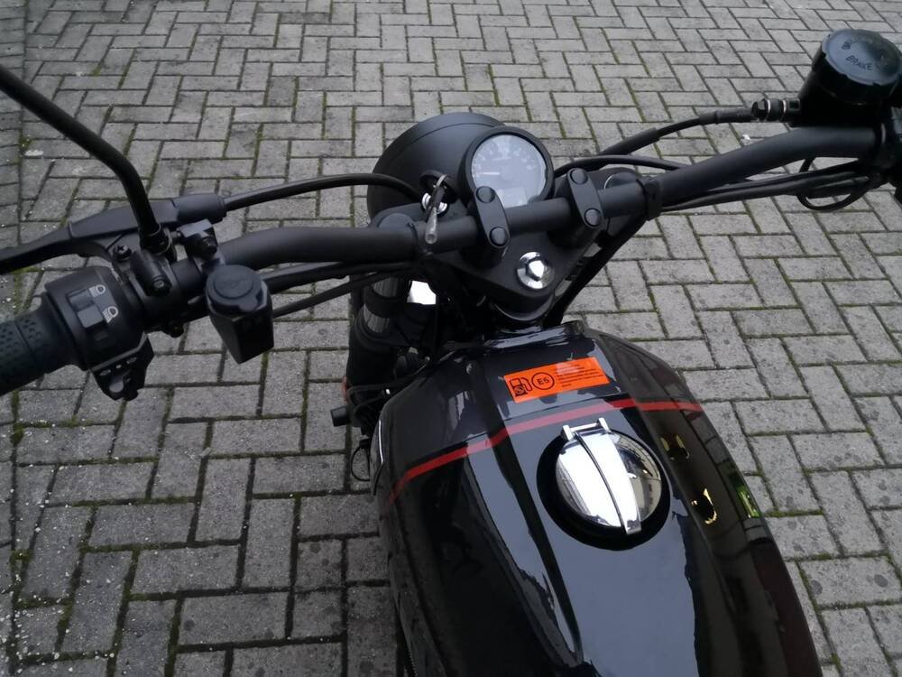 Brixton Motorcycles Cromwell 250 (2021 - 24) (5)