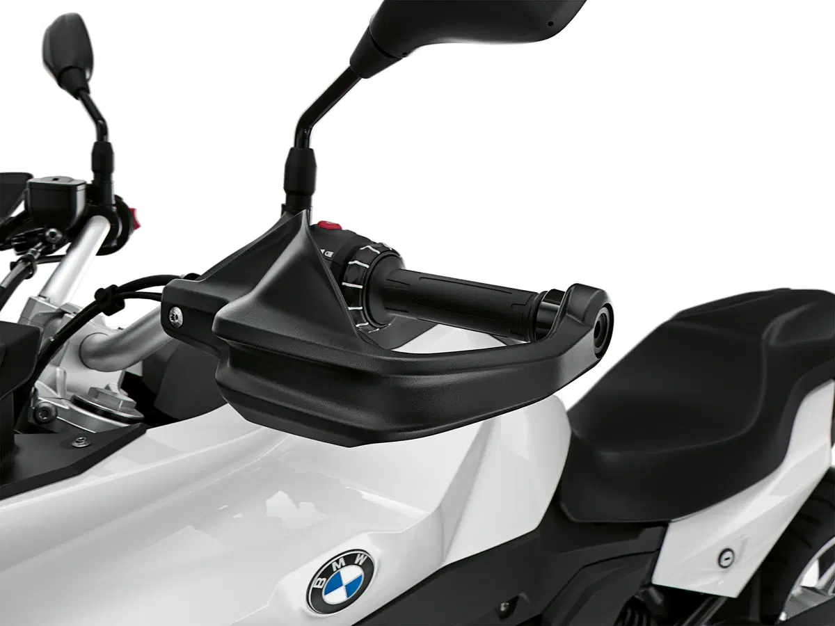 Nuova BMW F 900 XR a EICMA 2019: foto, dati e prezzi (24)