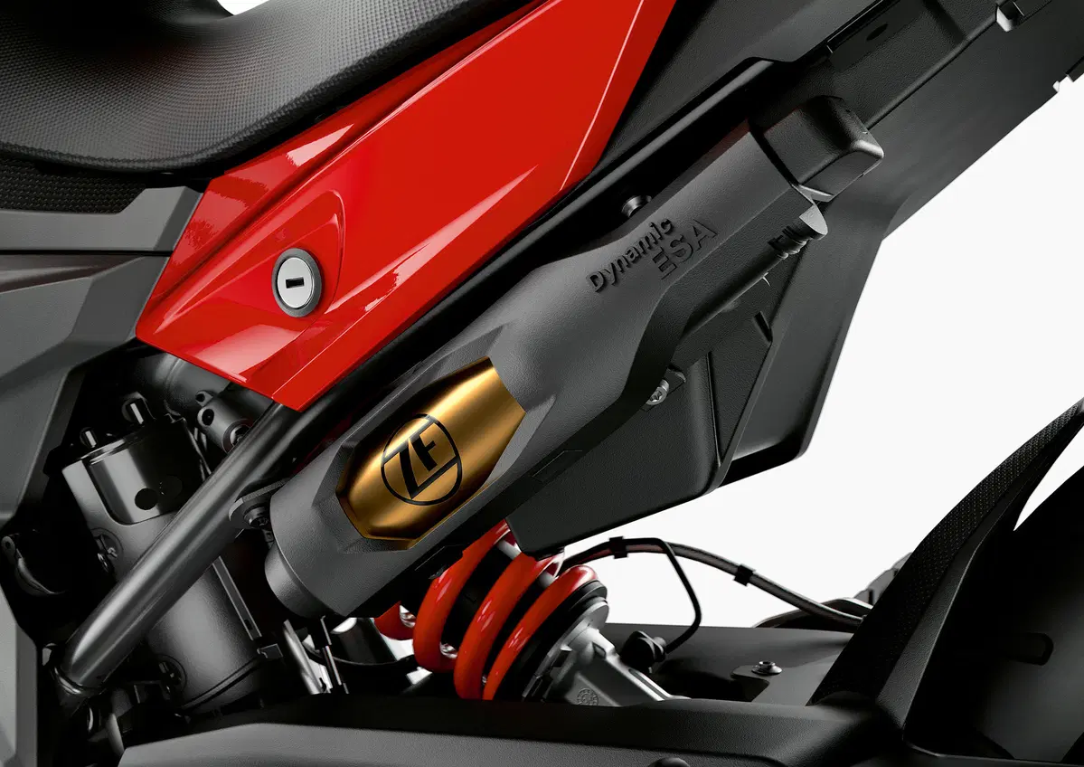 Nuova BMW F 900 XR a EICMA 2019: foto, dati e prezzi (26)