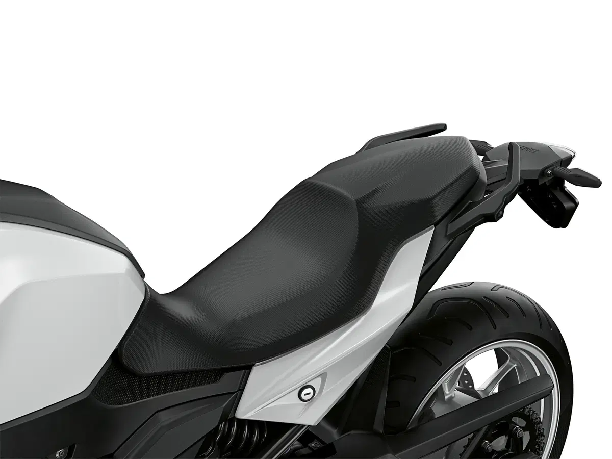 Nuova BMW F 900 XR a EICMA 2019: foto, dati e prezzi (31)