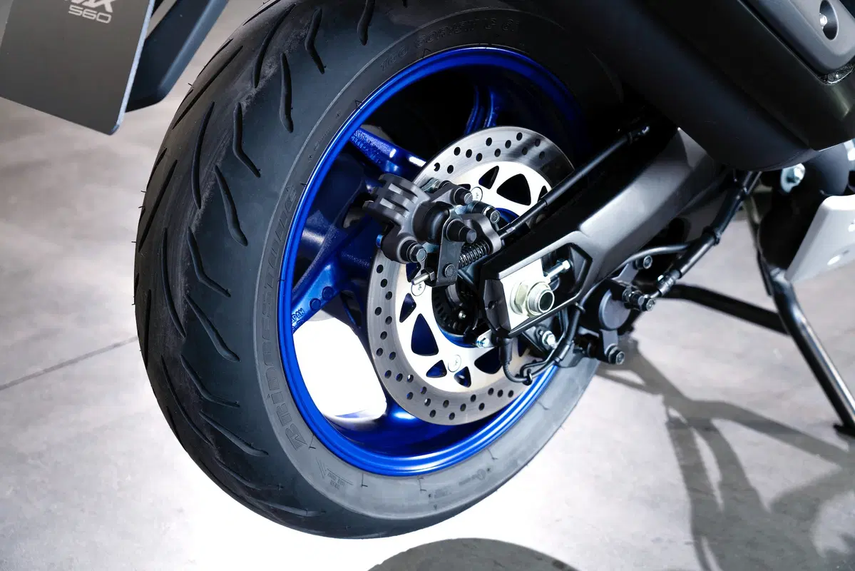 Nuovo TMAX 560 e TECH MAX 2020 a EICMA 2019: foto, dati e prezzo (3)