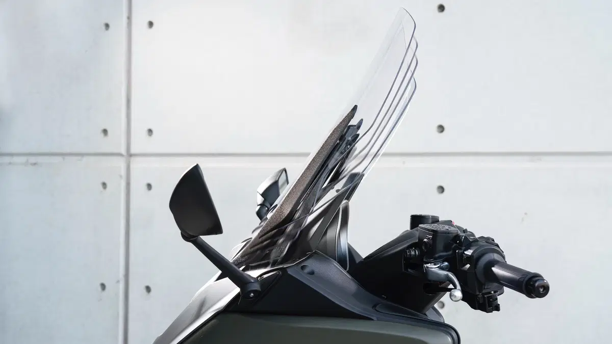 Nuovo TMAX 560 e TECH MAX 2020 a EICMA 2019: foto, dati e prezzo (5)