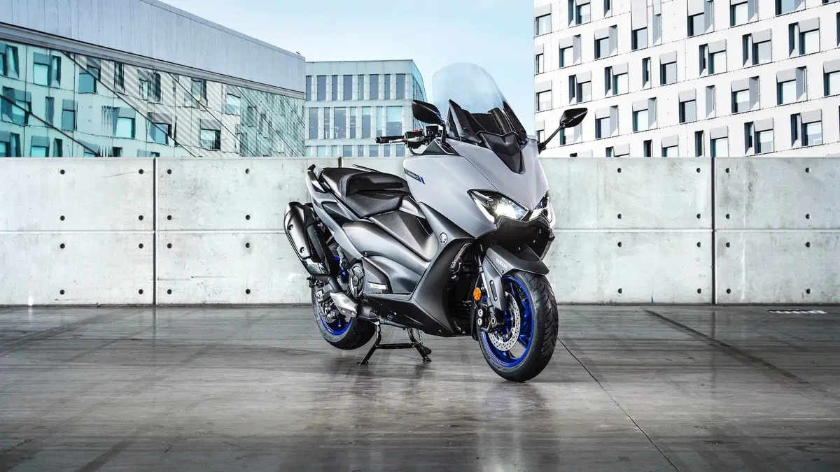 Nuovo TMAX 560 e TECH MAX 2020 a EICMA 2019: foto, dati e prezzo (9)