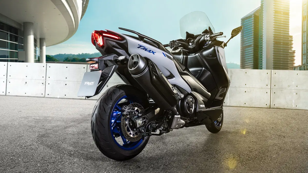 Nuovo TMAX 560 e TECH MAX 2020 a EICMA 2019: foto, dati e prezzo (15)