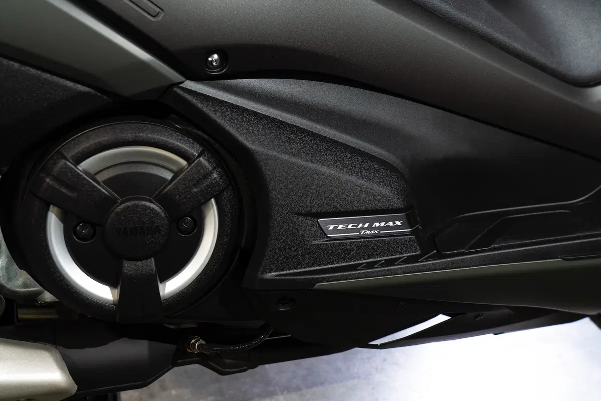 Nuovo TMAX 560 e TECH MAX 2020 a EICMA 2019: foto, dati e prezzo (27)