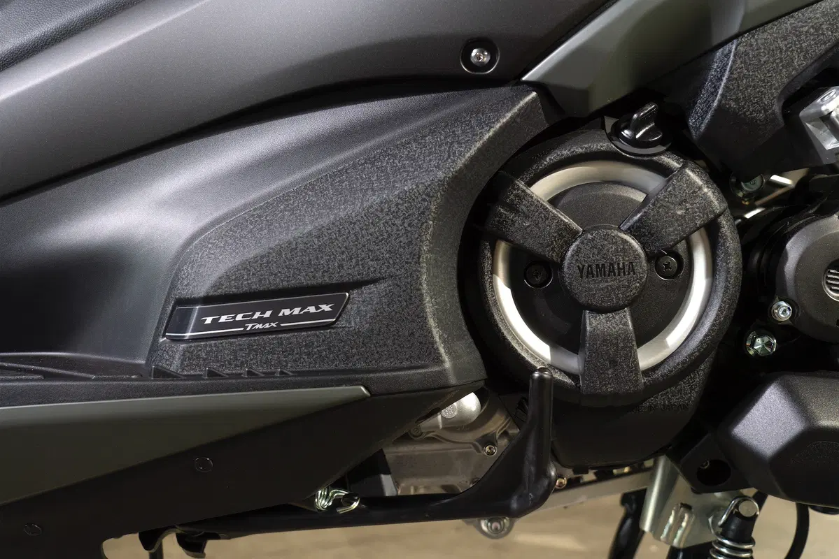 Nuovo TMAX 560 e TECH MAX 2020 a EICMA 2019: foto, dati e prezzo (31)