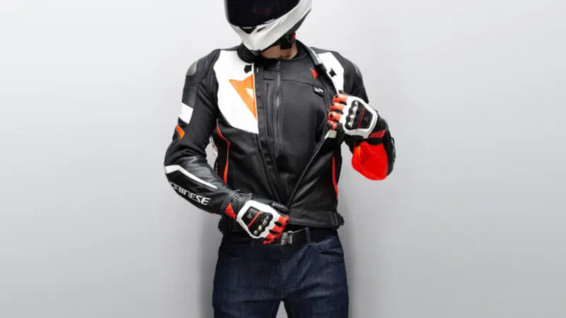 EICMA: le novit&agrave; Dainese e AGV