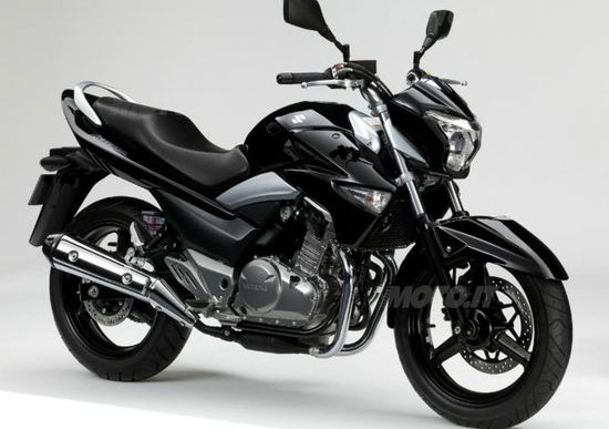 Suzuki presenterà la Inazuma 250 a Motodays