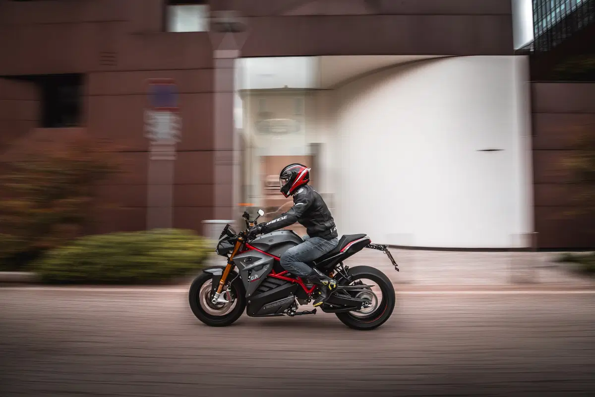 Energica (2)