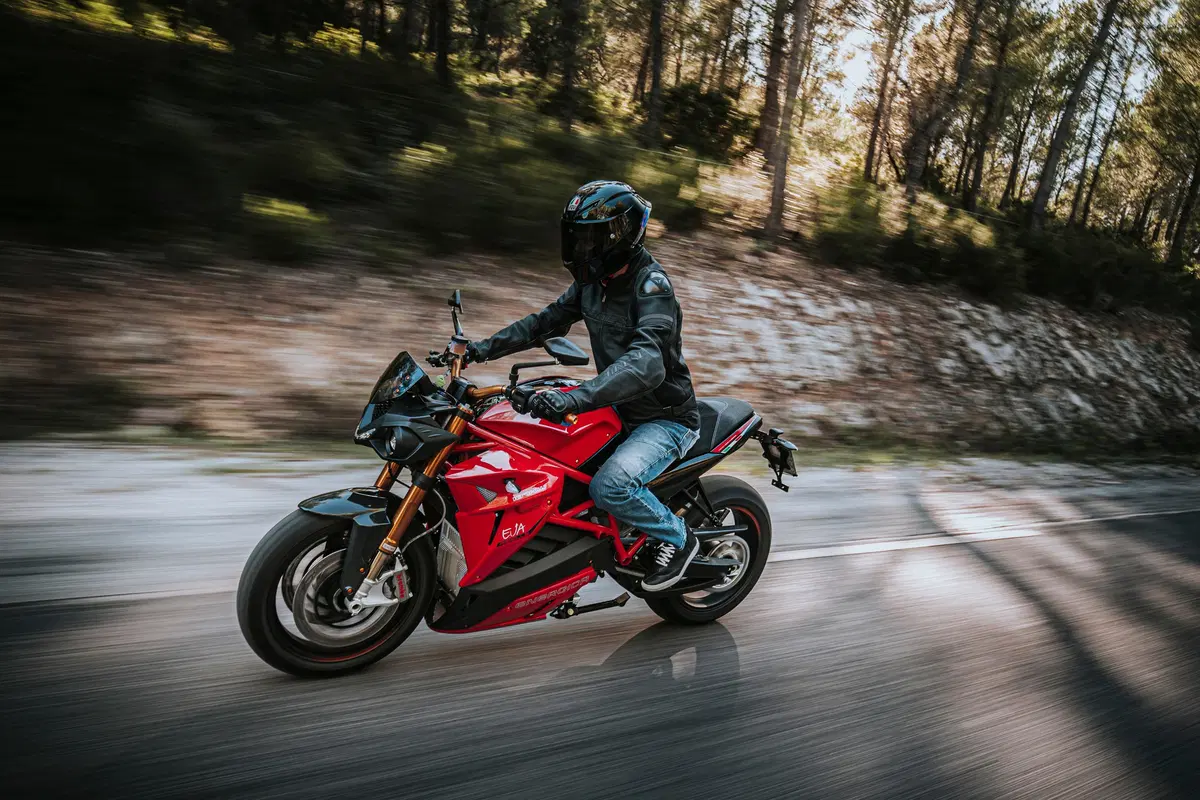 Energica (10)