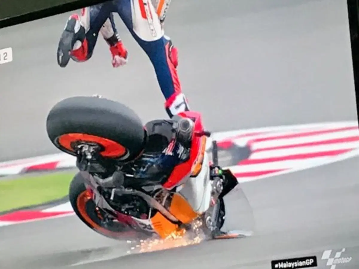 MotoGP 2019. Marc Marquez: 'Non volevo dare fastidio a Quartararo' (6)