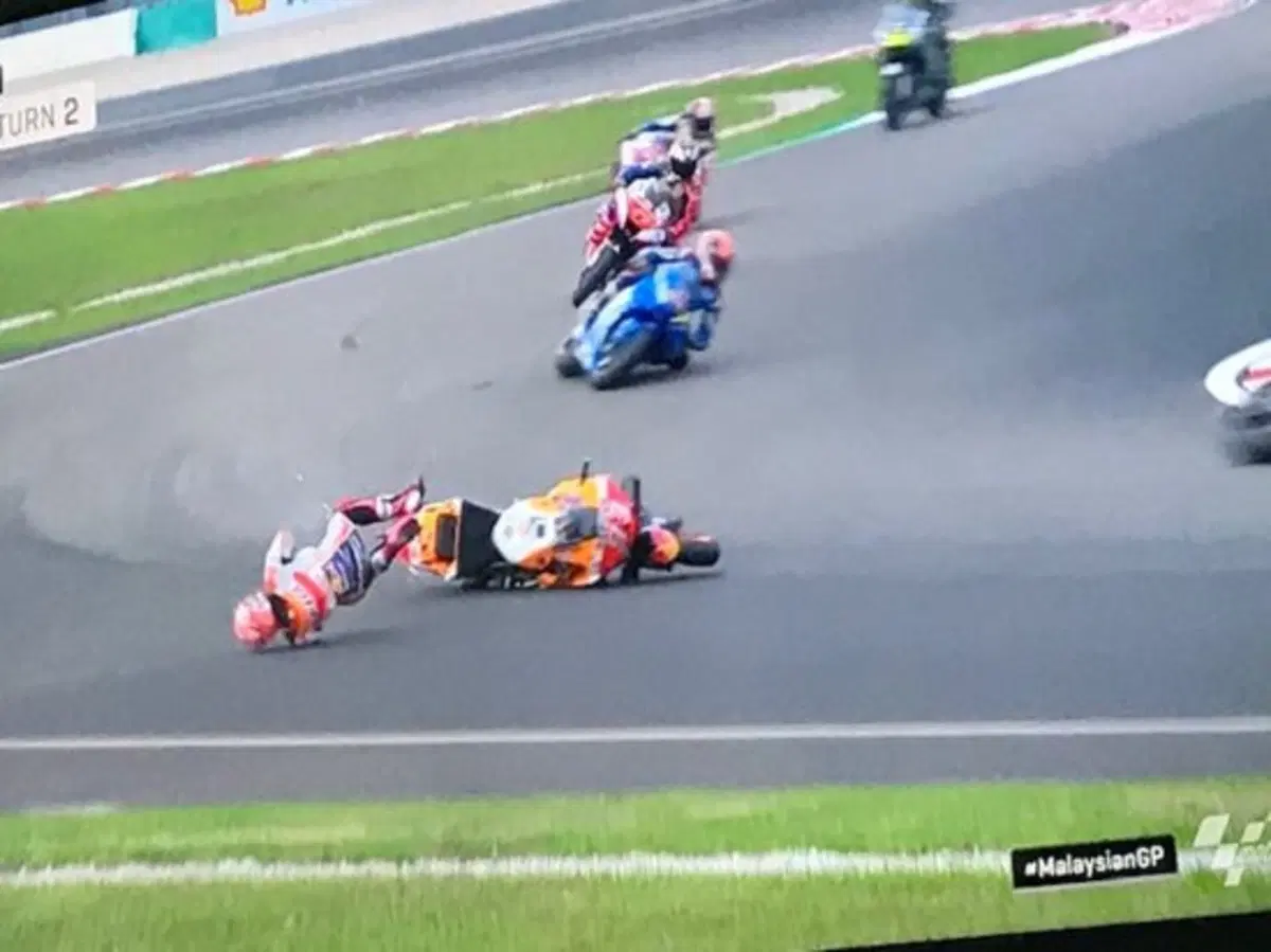 MotoGP 2019. Marc Marquez: 'Non volevo dare fastidio a Quartararo' (13)