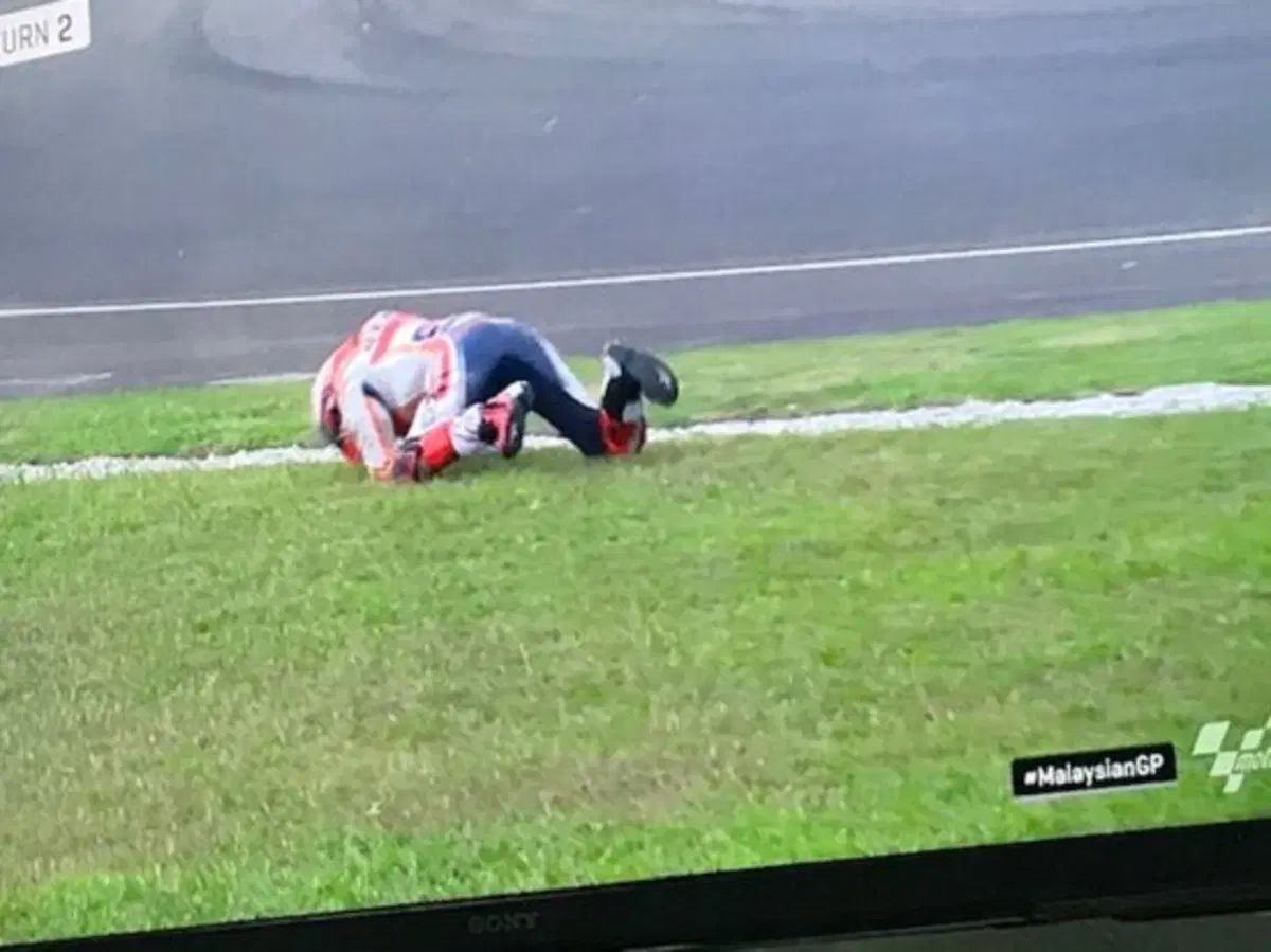 MotoGP 2019. Marc Marquez: 'Non volevo dare fastidio a Quartararo' (15)