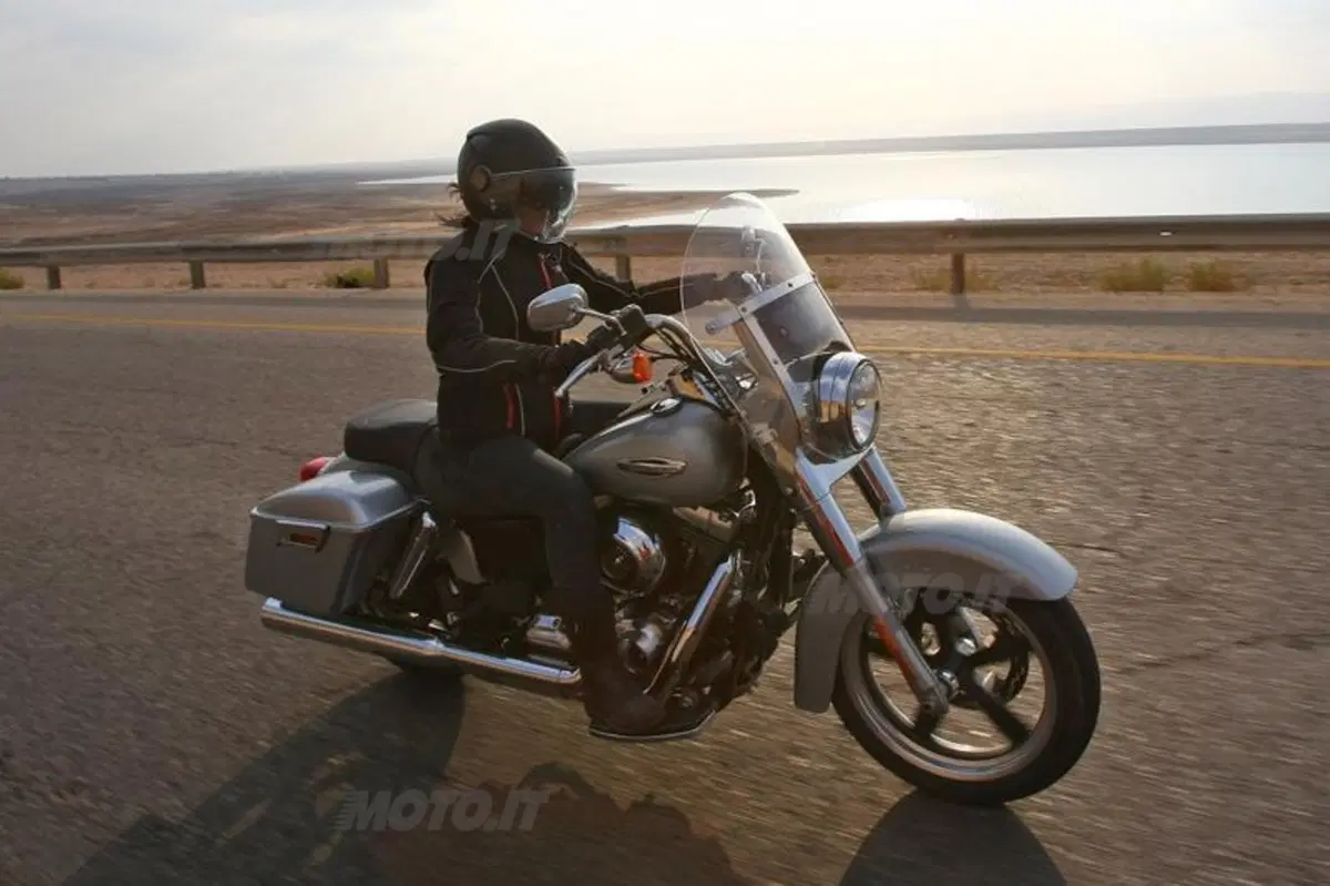 Harley-Davidson FLD Dyna Switchback  (11)