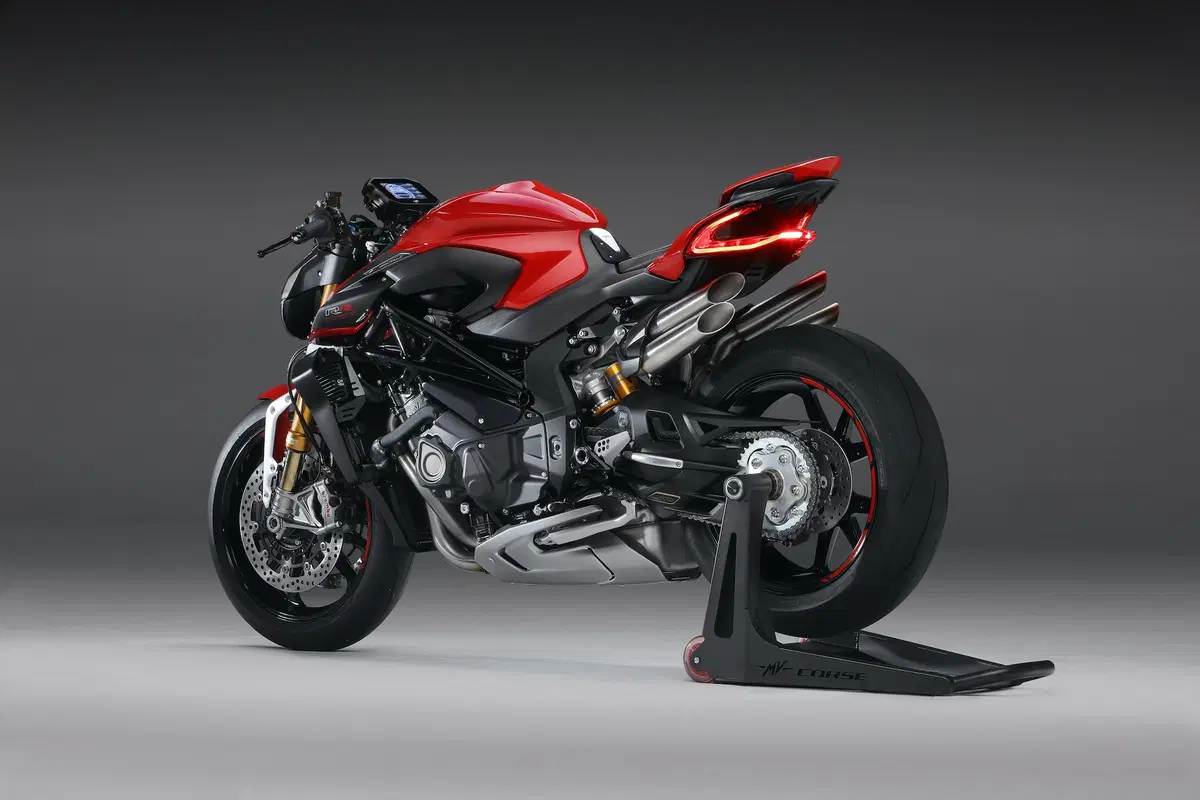 MV Agusta Brutale 1000 RR a EICMA 2019: foto e dati (8)