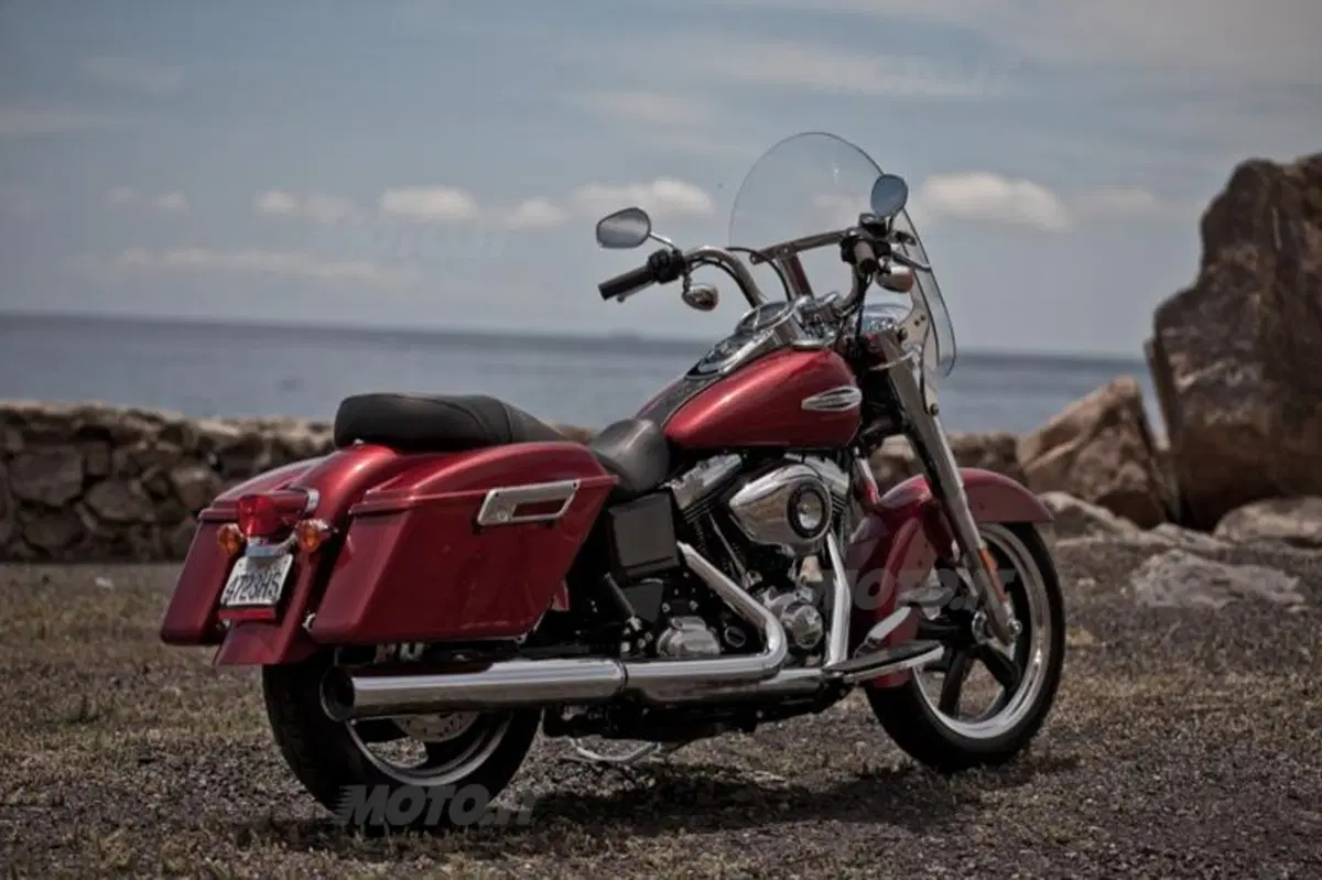 Harley-Davidson FLD Dyna Switchback  (18)