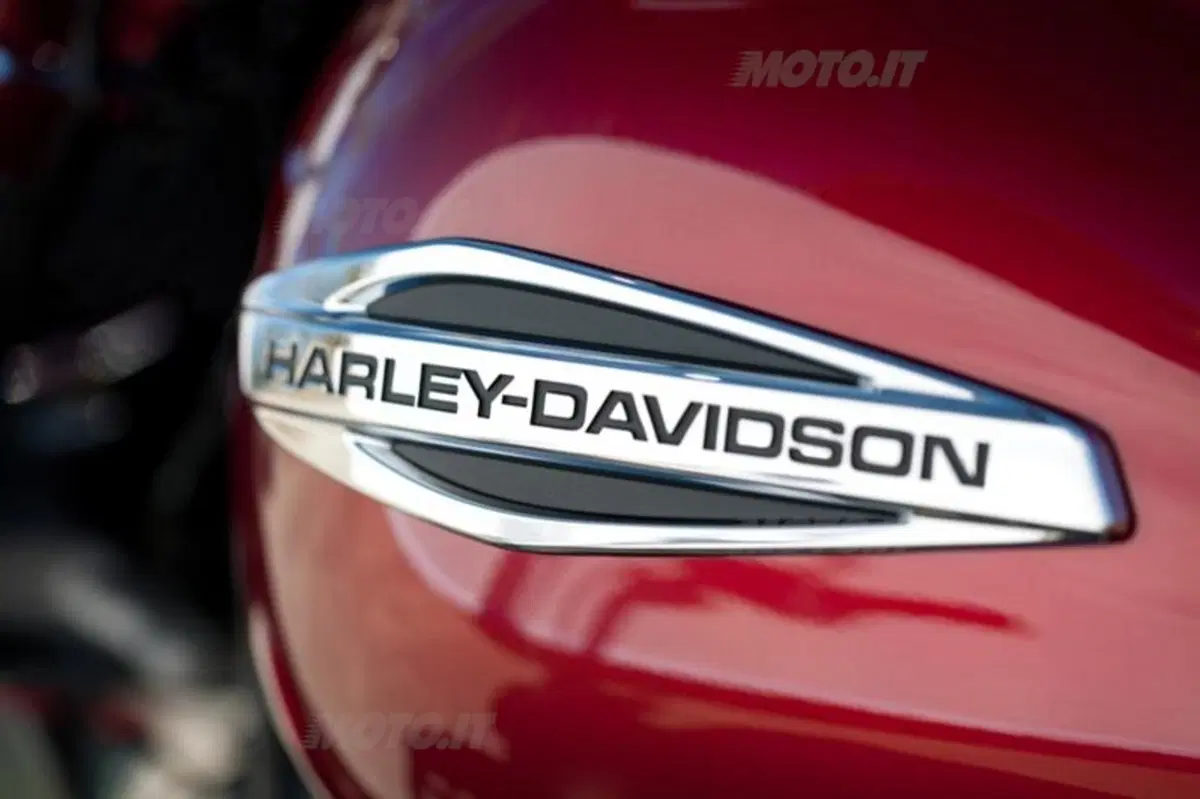 Harley-Davidson FLD Dyna Switchback  (22)