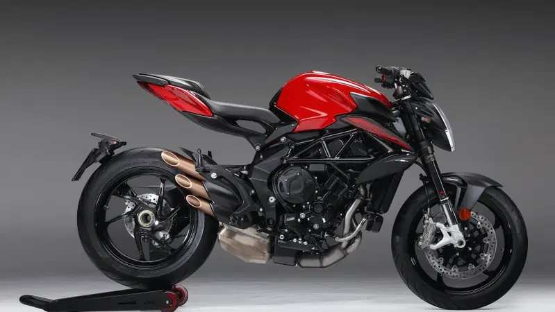 MV Agusta a EICMA 2019: Superveloce, serie Rosso e SCS su Dragster e Brutale