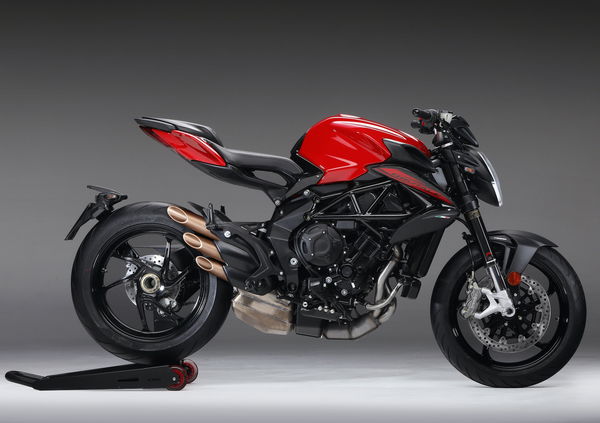 MV Agusta a EICMA 2019: Superveloce, serie Rosso e SCS su Dragster e Brutale