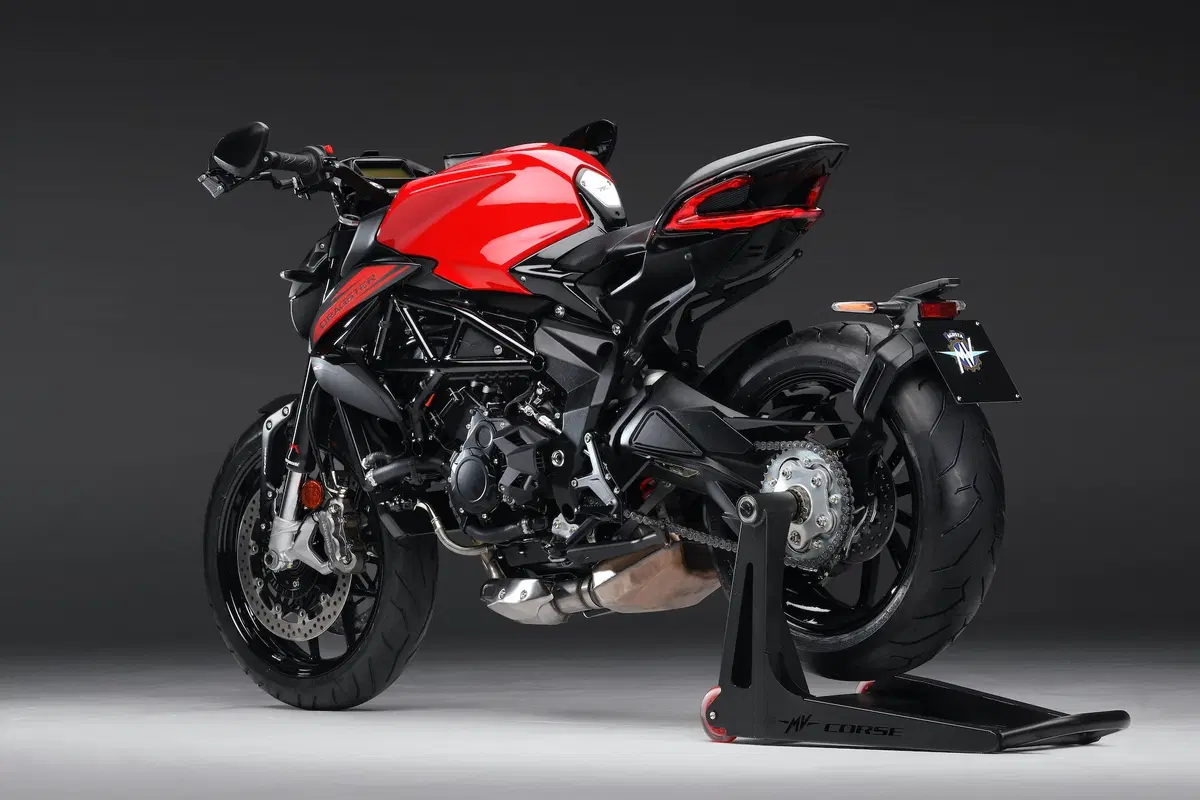 MV Agusta a EICMA 2019: Superveloce, serie Rosso e SCS su Dragster e Brutale (12)