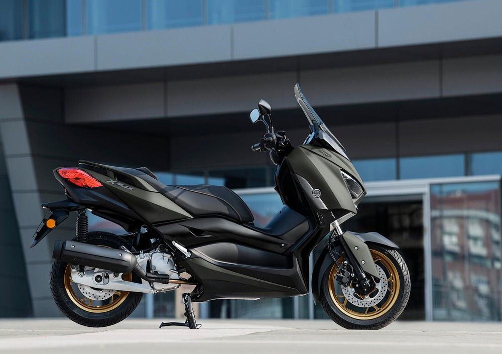 Yamaha X-Max 125 Tech Max (2020) (3)