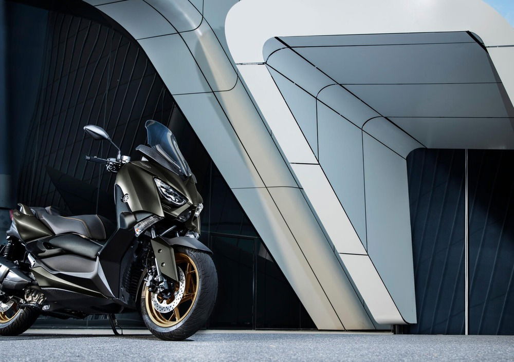 Yamaha X-Max 300 Tech Max (2020) (3)