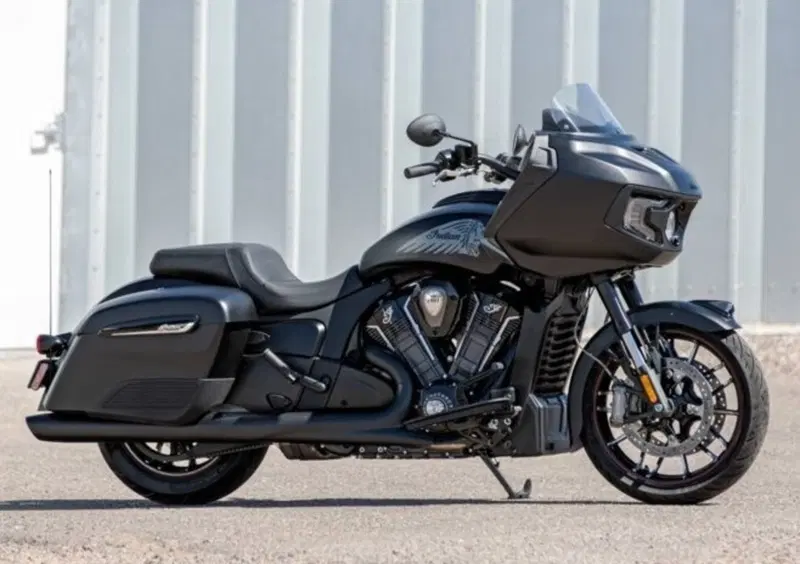 Indian Challenger Challenger 1768 Dark Horse (2020)