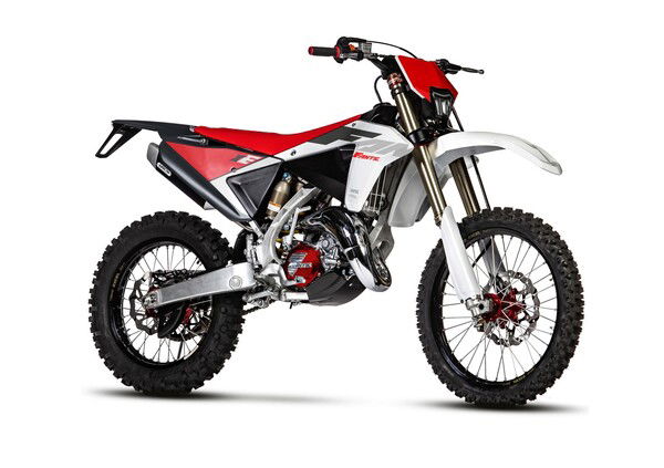 Fantic Motor XX e XE, 125 e 250 2020: il rientro nelle competizioni off-road