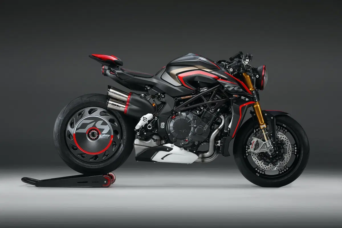MV Agusta Rush 1000 a EICMA 2019  (2)