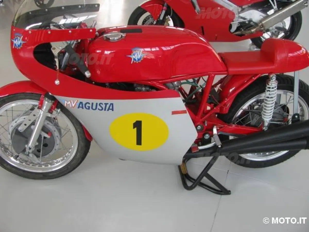 Le Strane di Moto.it: la MV Agusta 500 3 cilindri di Agostini