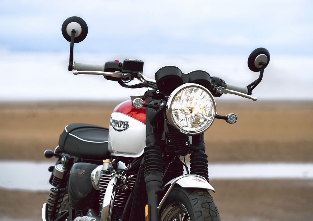 Triumph Bonneville T120 Bud Ekins SE (2020) (2)