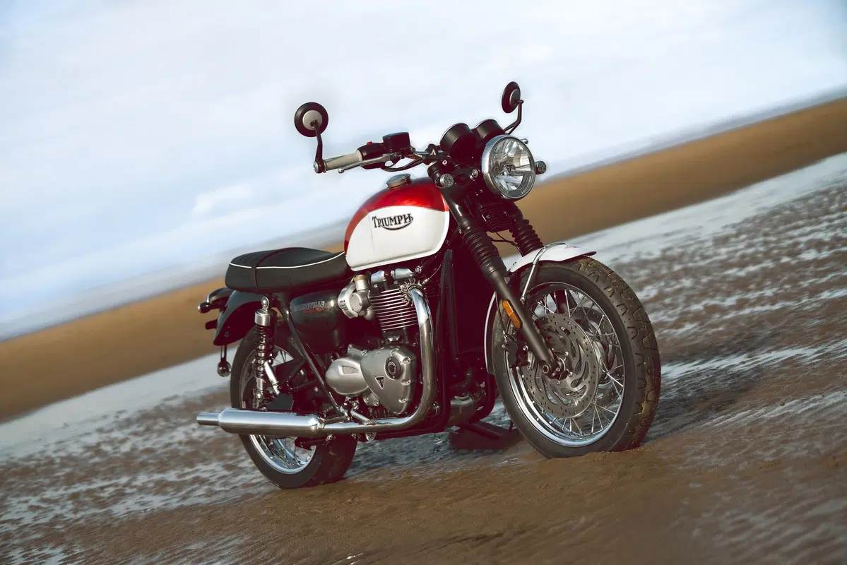 Triumph Bonneville T120 Bud Ekins SE (2020)