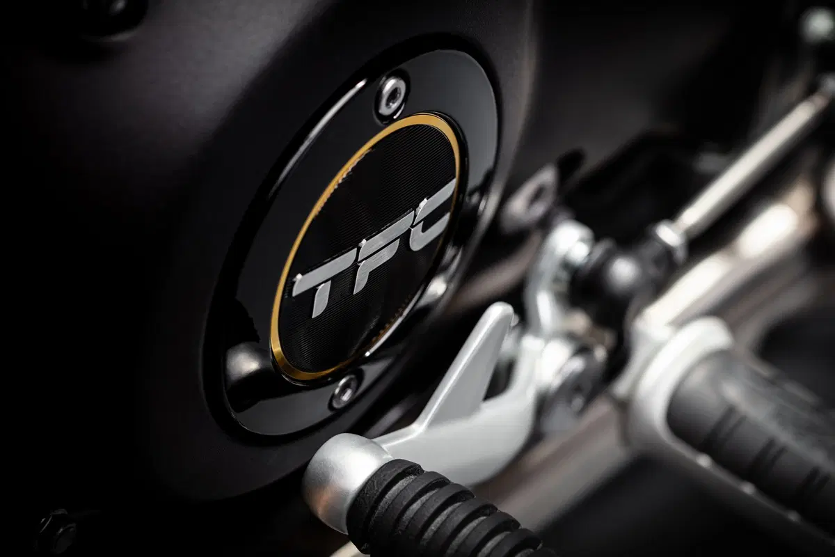 Nuova Triumph Bobber TFC a EICMA 2019: foto e dati  (16)