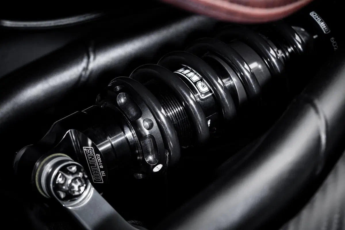 Nuova Triumph Bobber TFC a EICMA 2019: foto e dati  (17)