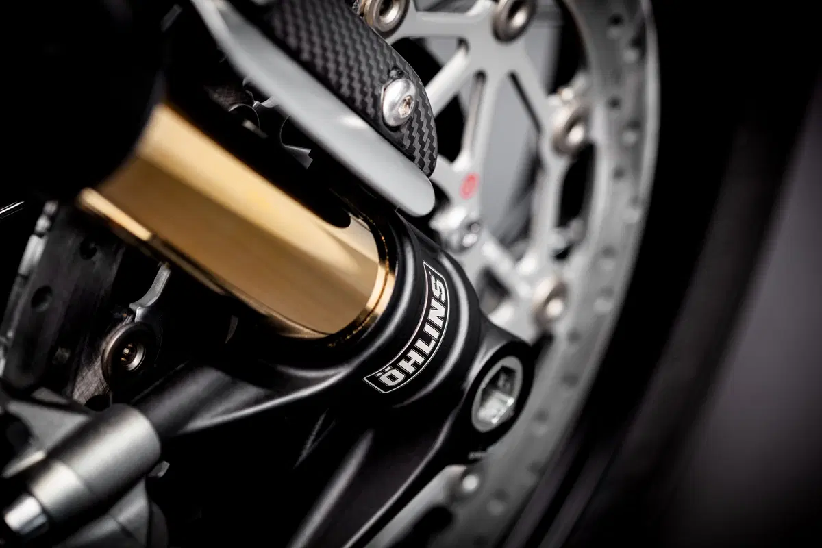 Nuova Triumph Bobber TFC a EICMA 2019: foto e dati  (28)