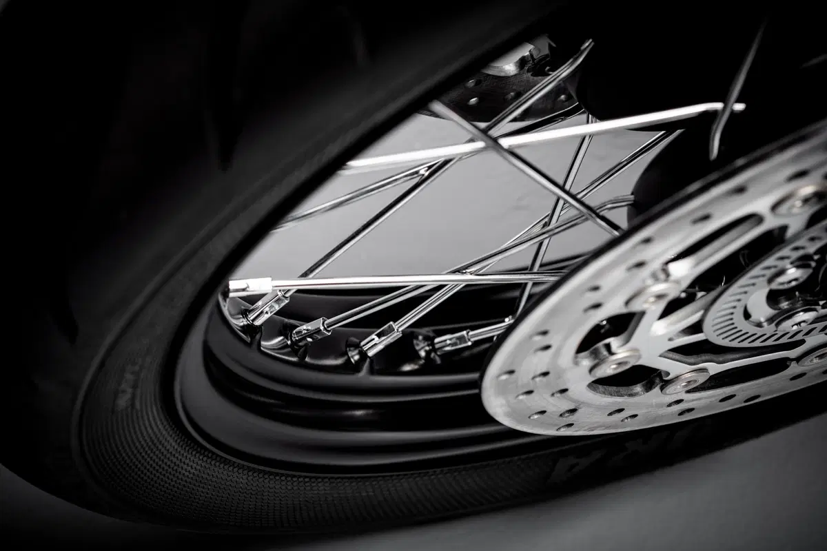 Nuova Triumph Bobber TFC a EICMA 2019: foto e dati  (35)