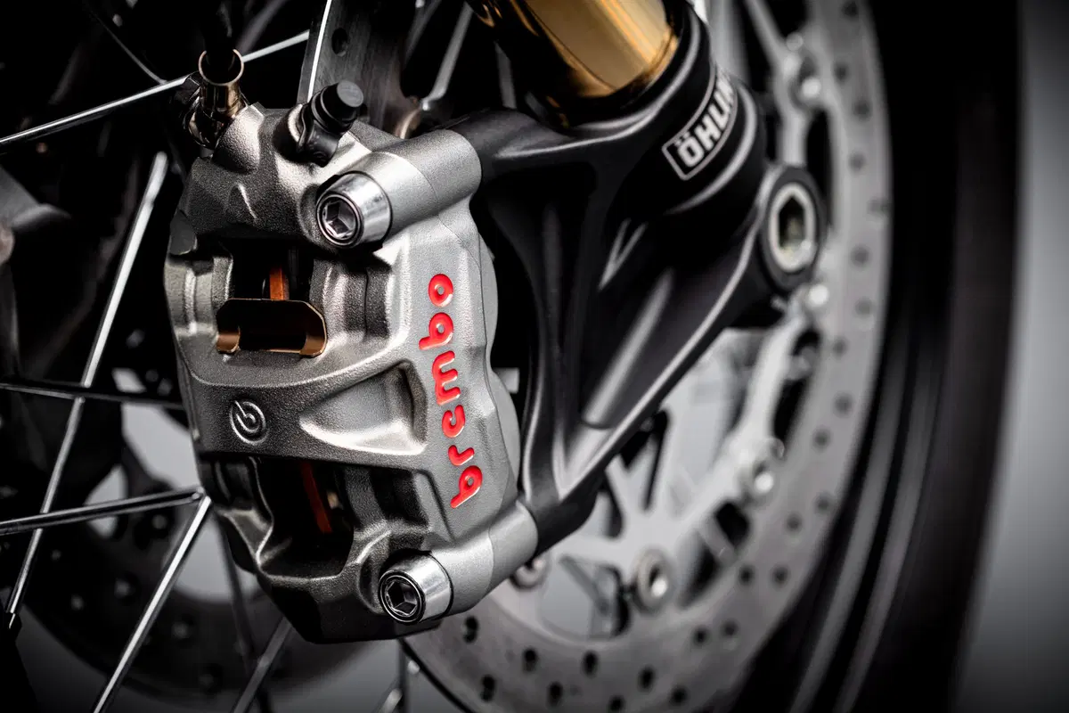 Nuova Triumph Bobber TFC a EICMA 2019: foto e dati  (47)