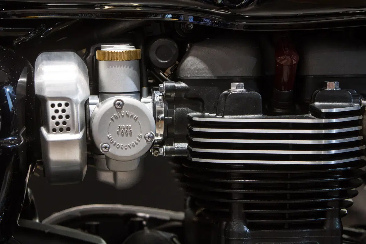 Triumph Thruxton RS a EICMA 2019. Foto e dati (11)