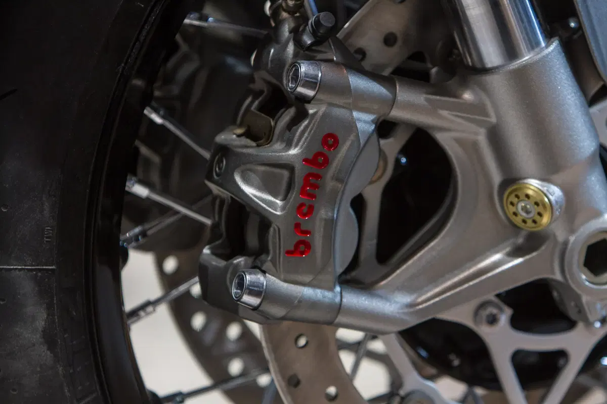 Triumph Thruxton RS a EICMA 2019. Foto e dati (18)